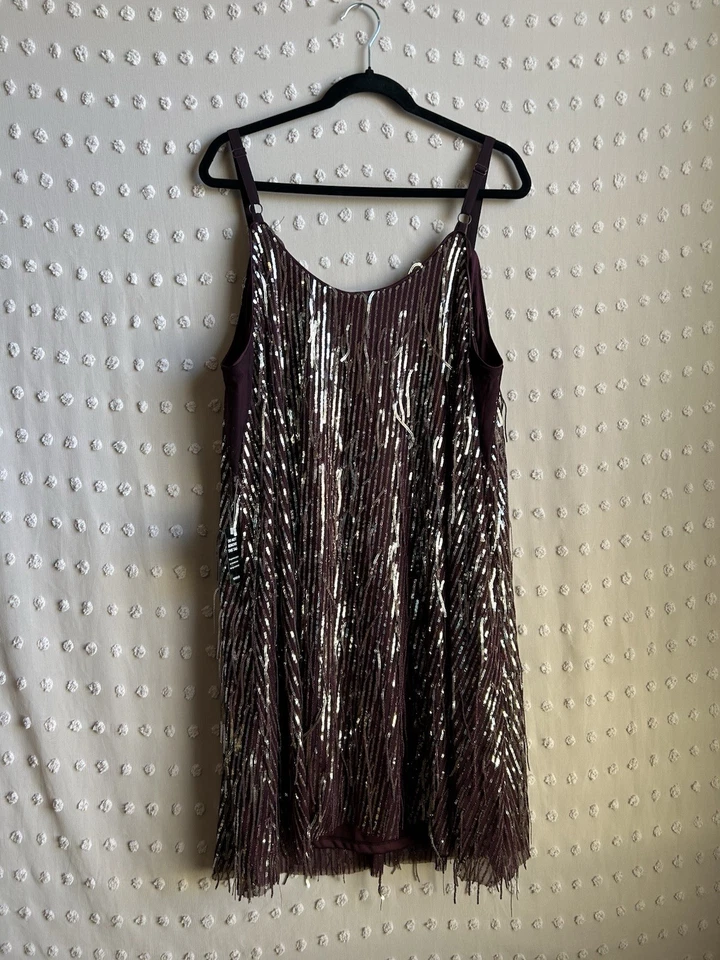 全新带标签 Torrid 迷你亮片条纹连衣裙无袖尺寸紫色派对 NYE — 第 3/4 张图片