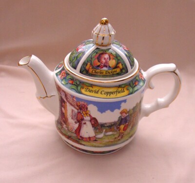 Sadler tea Pot   David Copperfield  Character