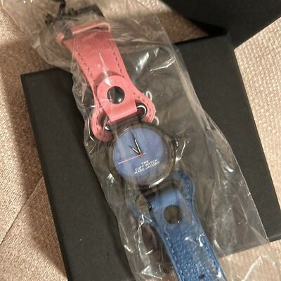 Marc Jacob display picture 3