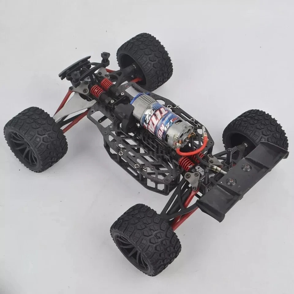 4PCS Rubber Wheel Tires with Lock Nuts for Traxxas 1/16 E-REVO /E-Revo VXL - Image 4 of 4