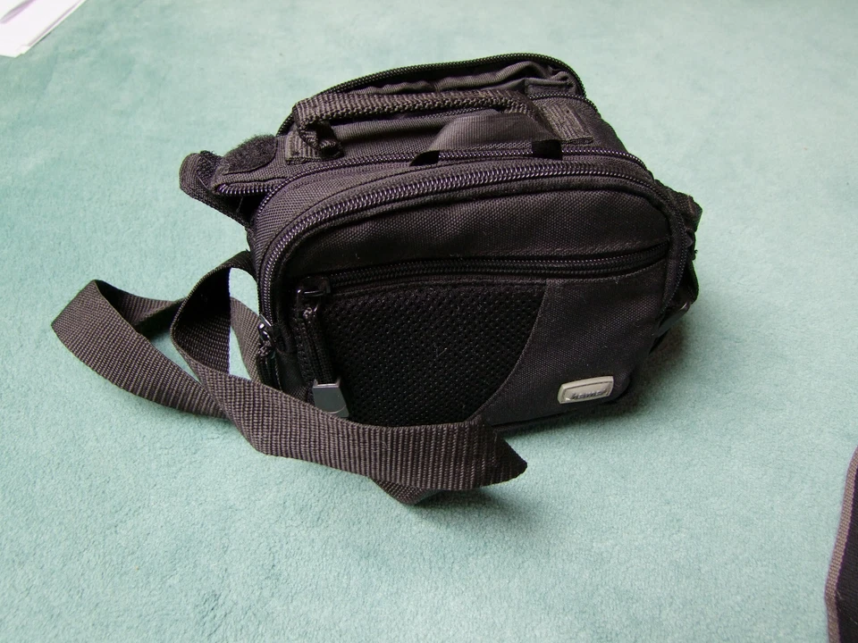 Fujifilm FinePix S5000 Digitalkamera optischer Zoom 3,1 Megapixel, gebraucht - Bild 4 von 4