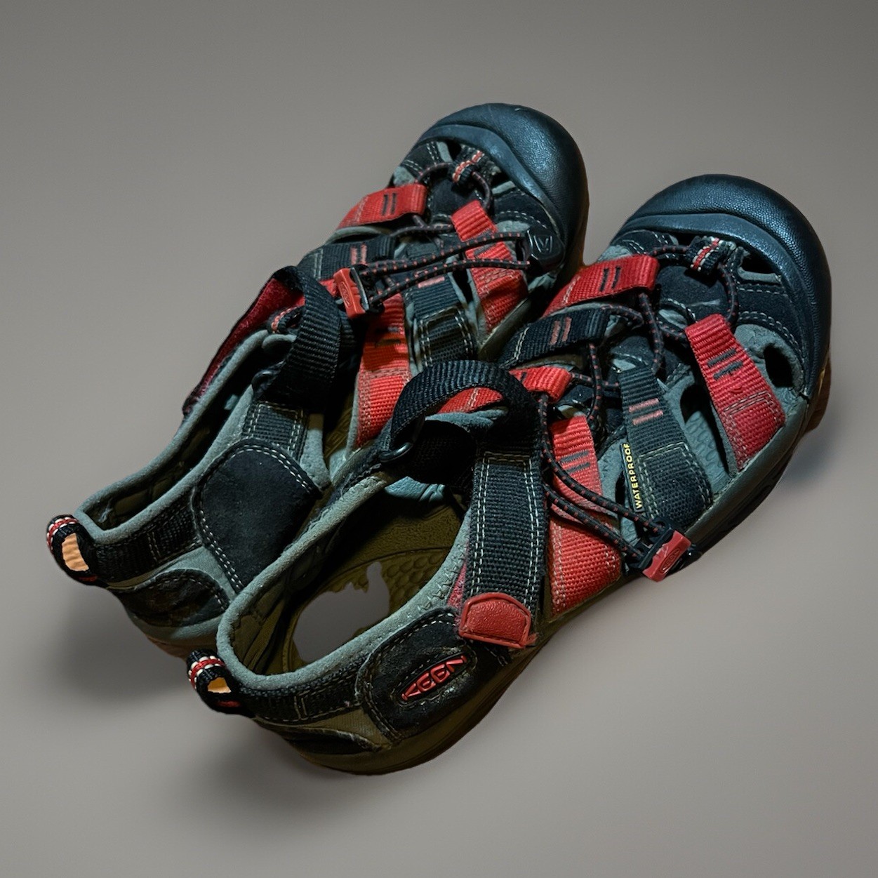 Scarpe KEEN sandali impermeabili ragazzo taglia 4