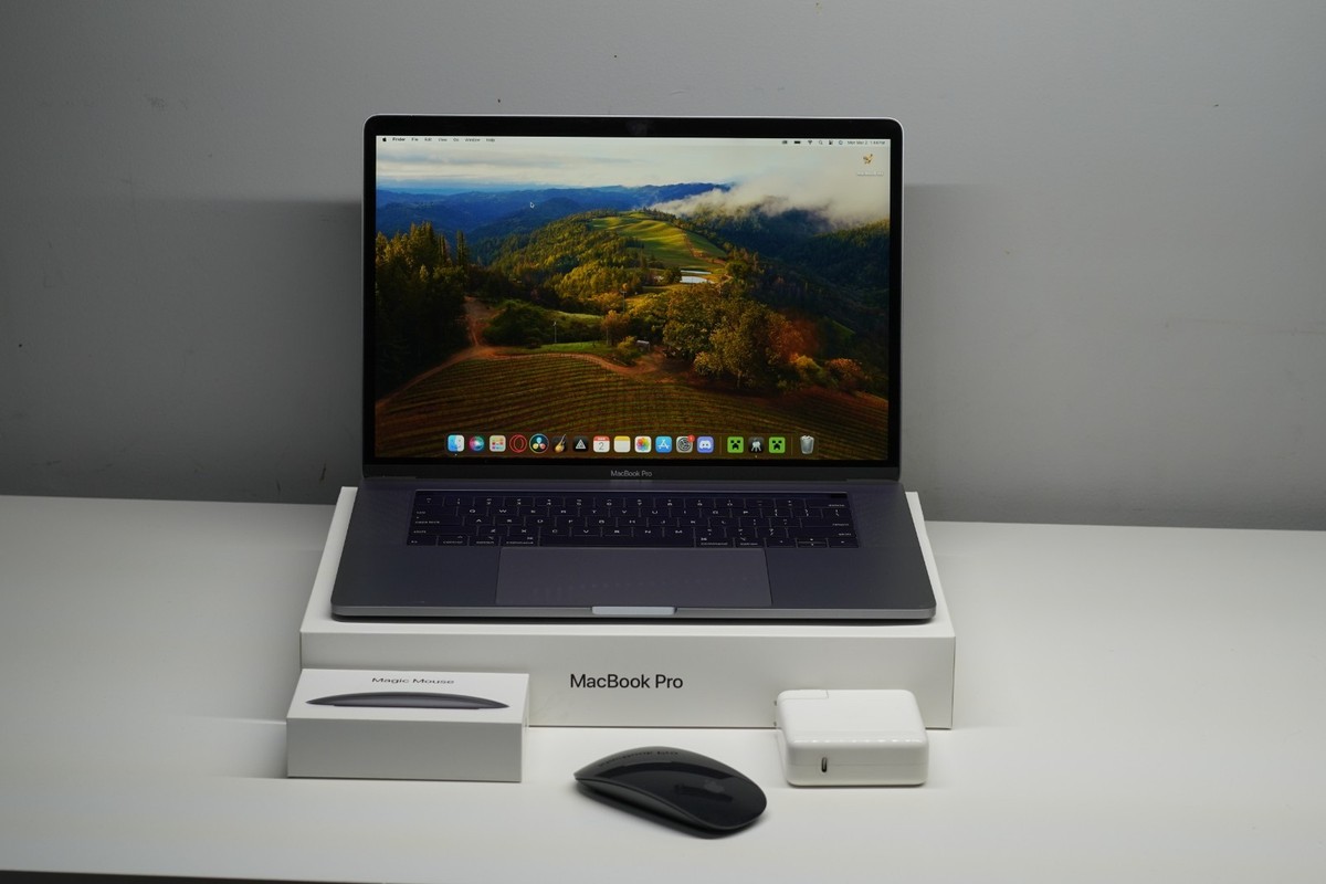 MacBook Pro 15-inch, 2019 8-Core 16GB RAM 512GB SSD Space Gray – w