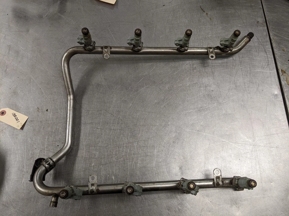 Juego de inyectores de combustible con riel para 00-06 Mercedes-Benz s500 5.0 A1130700095 Foto 2 de 4