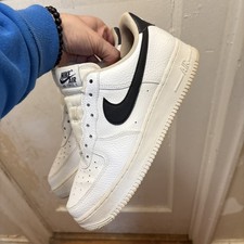Nike Air Force 1 '07 Low White Black Pebbled Leather MENS SIZE 9 RETAIL