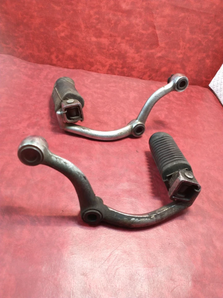 1978 Yamaha XS 750 Triple XS750 Foot Pegs. Good steel, good rubber. decent - Image 3 of 4