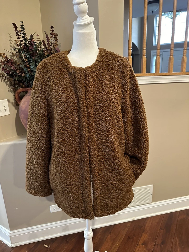 Max Studio 女式泰迪熊夹克外套西耶娜棕色 L 码人造毛皮新品 — 第 2/4 张图片