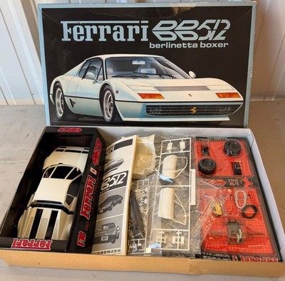Fujimi Ferrari BB512 Berlinette Boxer 1/16 Scale Model Kit-Not Assembled