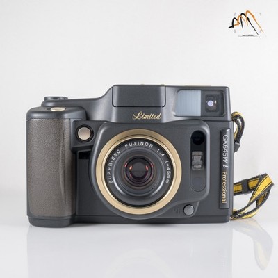 Fuji GA645Wi Professional 45/4.0 15th Anniversary Medium Format