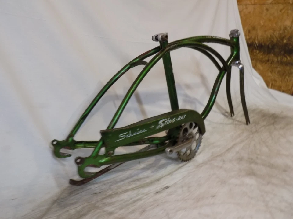 1968 SCHWINN STINGRAY CAMPUS GREEN MUSCLE BIKE FRAME FORKS CHAINGUARD CRANKS 68 - Image 2 of 4