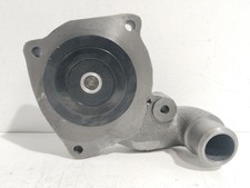 Pompe à eau Mazda 121