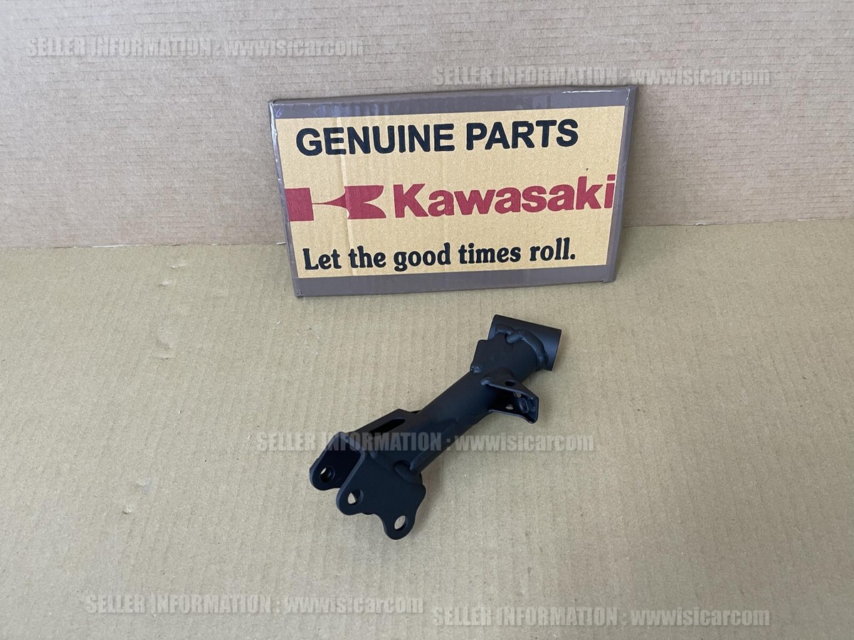 KAWASAKI Z900 2020 - 2024 BRACKET-ENGINE,RH,F.S.BLACK 32190-0832