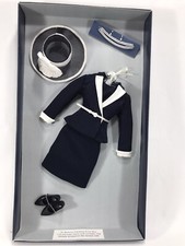 Franklin Mint Wardrobe DIANA The People s Princess Portrait Doll Wardrobe