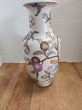 Vintage WBI Chinese Chinoiserie Enameled Porcelain Mantel Vase 12-1/4" Tall 