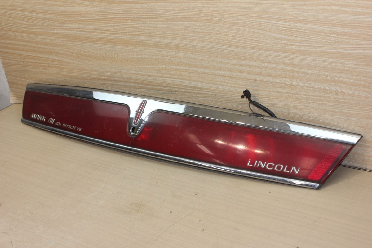 97-98 LINCOLN MARK VIII TRUNK NEON TAIL LIGHT CHROME (w/o ballast