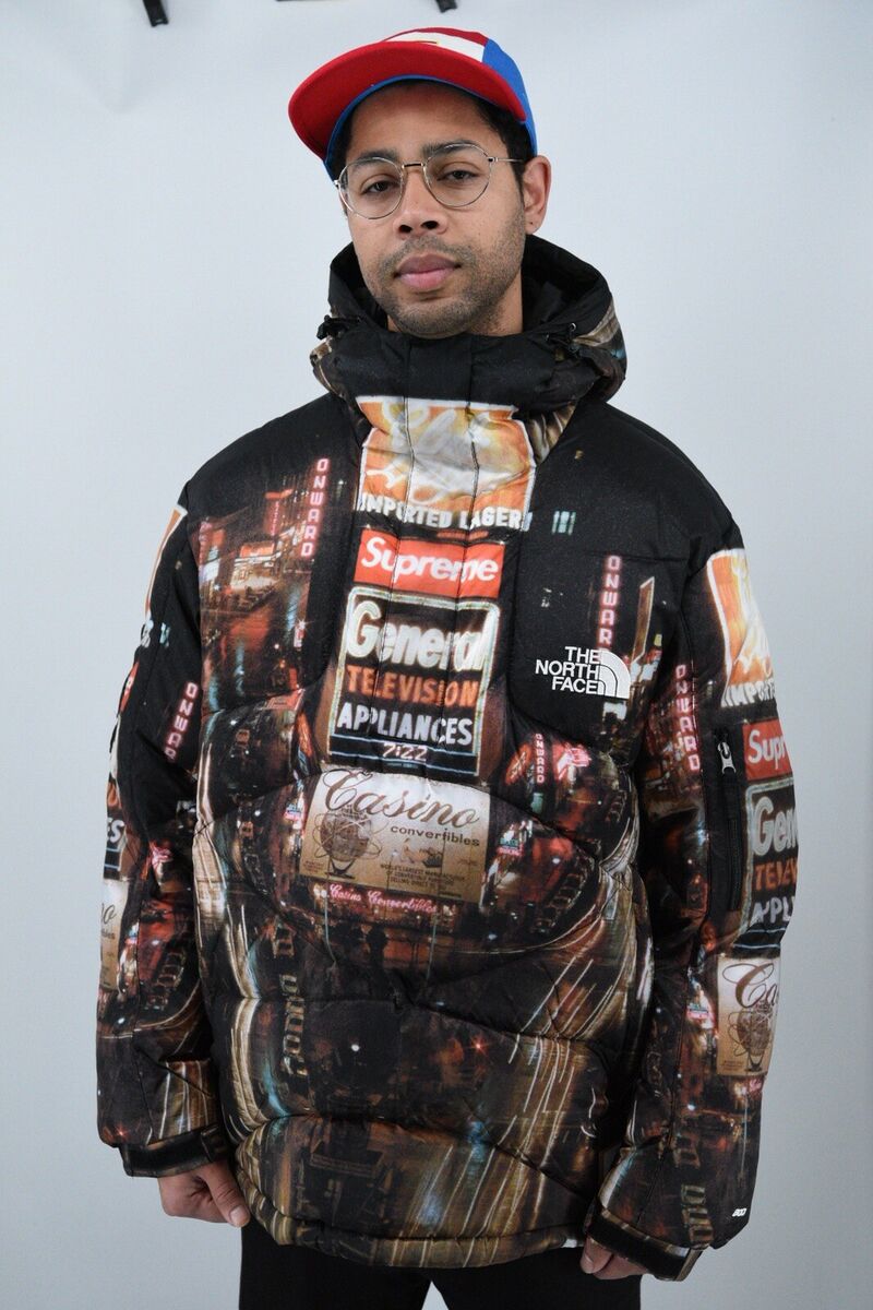 Supreme × The North Face TNF Times Square 1/2 Zip 800 Fill Supreme × The North Face TNF Times Square 1/2 Zip 800 Fill