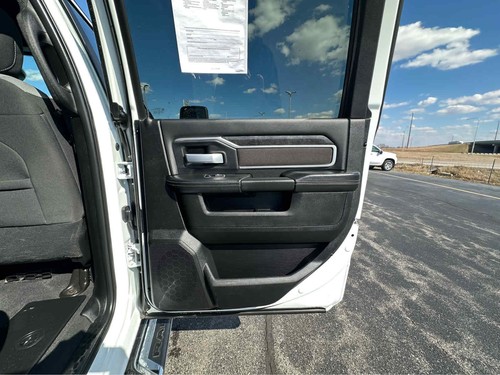 2024 Ram 2500 Big Horn - Picture 26 of 34