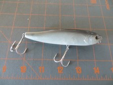 Combat Pencil Gigantes Topwater - Shad - 4 1/4 inch