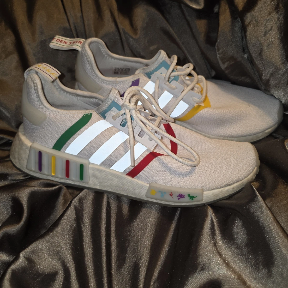 Preços baixos em adidas Disney Pixar x NMD_R1 Toy Story - White | eBay