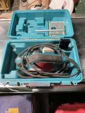 Makita KP0800 3-1/4” Electric Hand Planer 6.5A Works Great