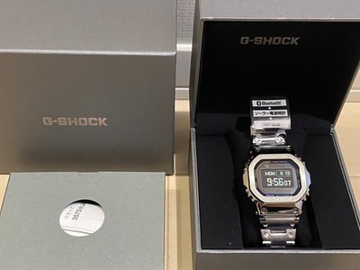 Casio G-Shock GMW-BZ5000RC-1JR AI Generative Design Rainbow IP