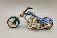 Muscle Machines 2004 West Coast Choppers El Diablo Blue / green flames  Funline