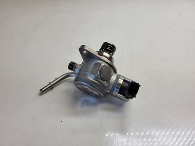 #ad 16 17 18 19 20 21 22 23 24 25 Volvo XC90 High Pressure Engine Fuel Pump 32140068 $135.00
