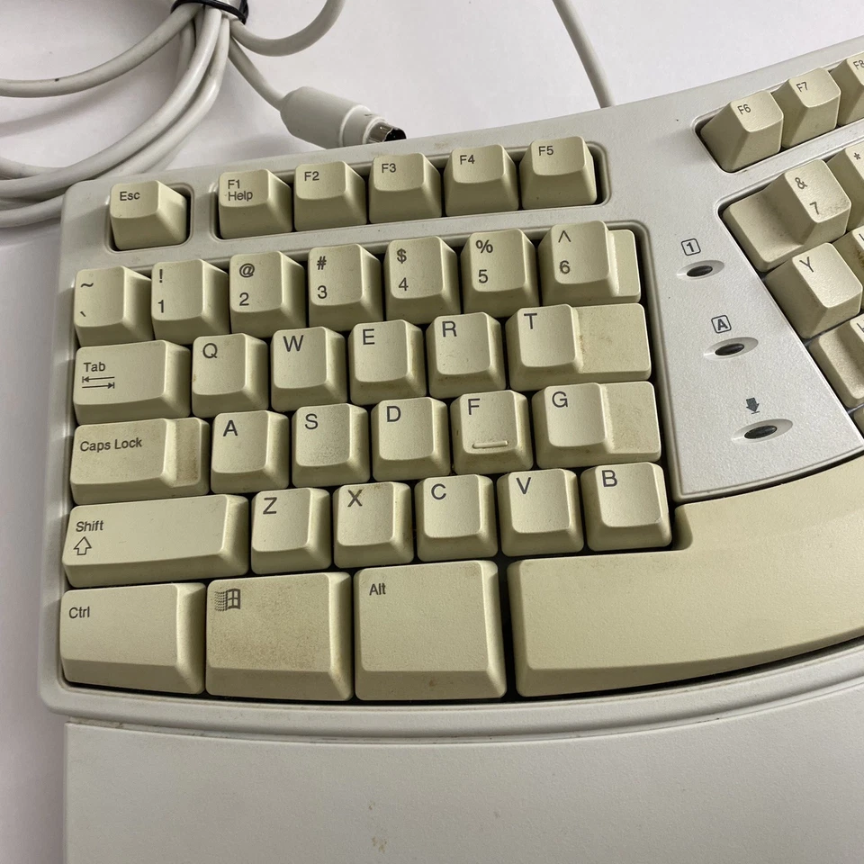 Vintage Microsoft Natural Keyboard Elite White Cream Ergonomic Keyboard No Feet - Image 4 of 4
