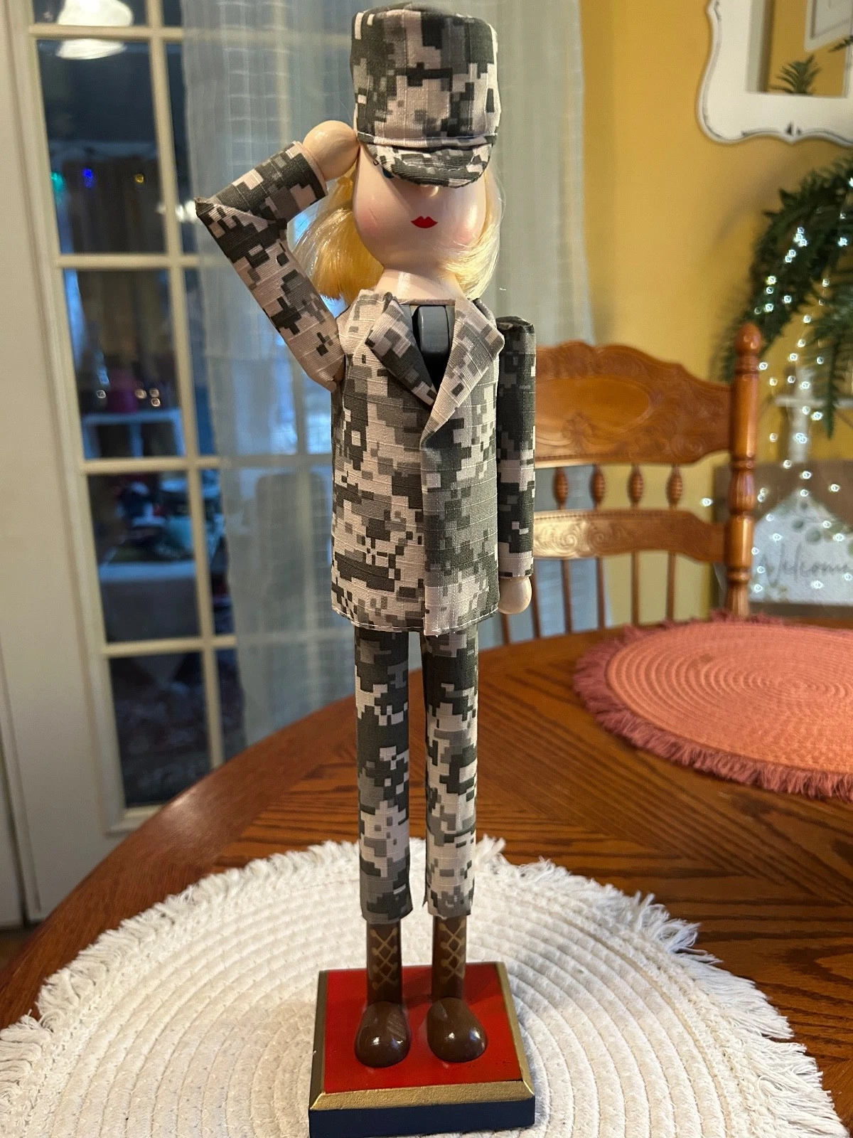 Ashland Military nutcracker female 16”