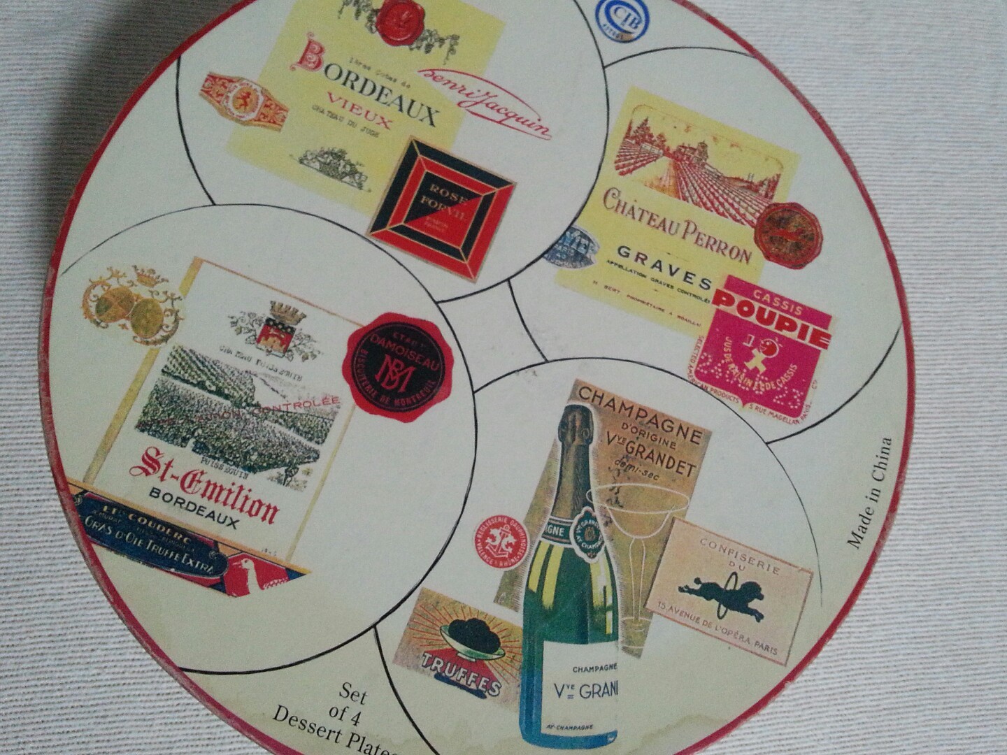 VINTAGE ROSANNA FRENCH WINE  DESSERT PLATES SET OF 4 NEW IN ORIGINAL GIFT BOX