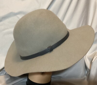 HAT ATTACK Madison wool felt fedora hat Ladies Womens Tan w Band Made in USA EUC