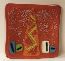 Vtg. Art Glass Trinket Dish Abstract Christmas Tree Fused Glass approx. 5.5" sq.