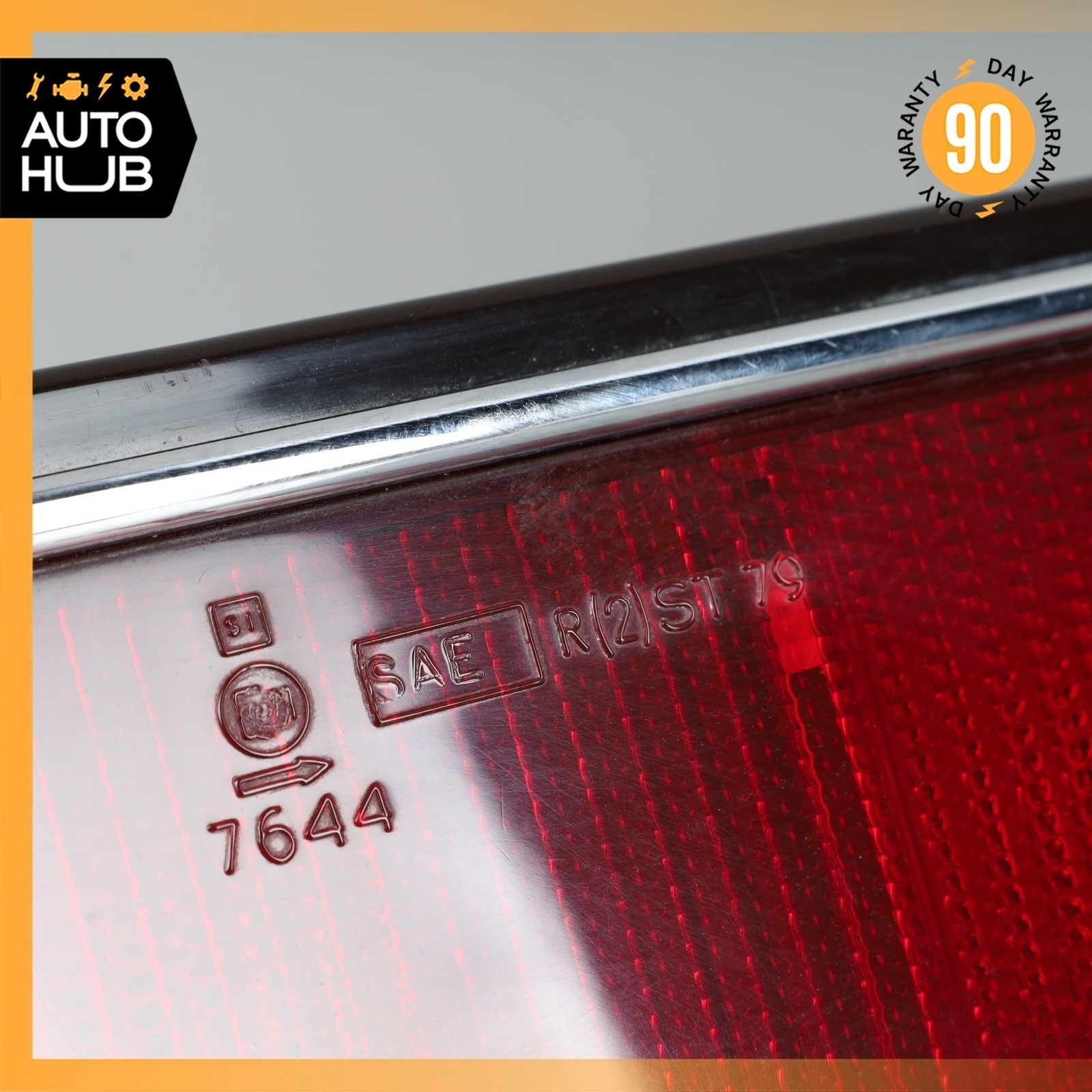 Bentley Eight 1981-1996 Rear Right Inner Tail light