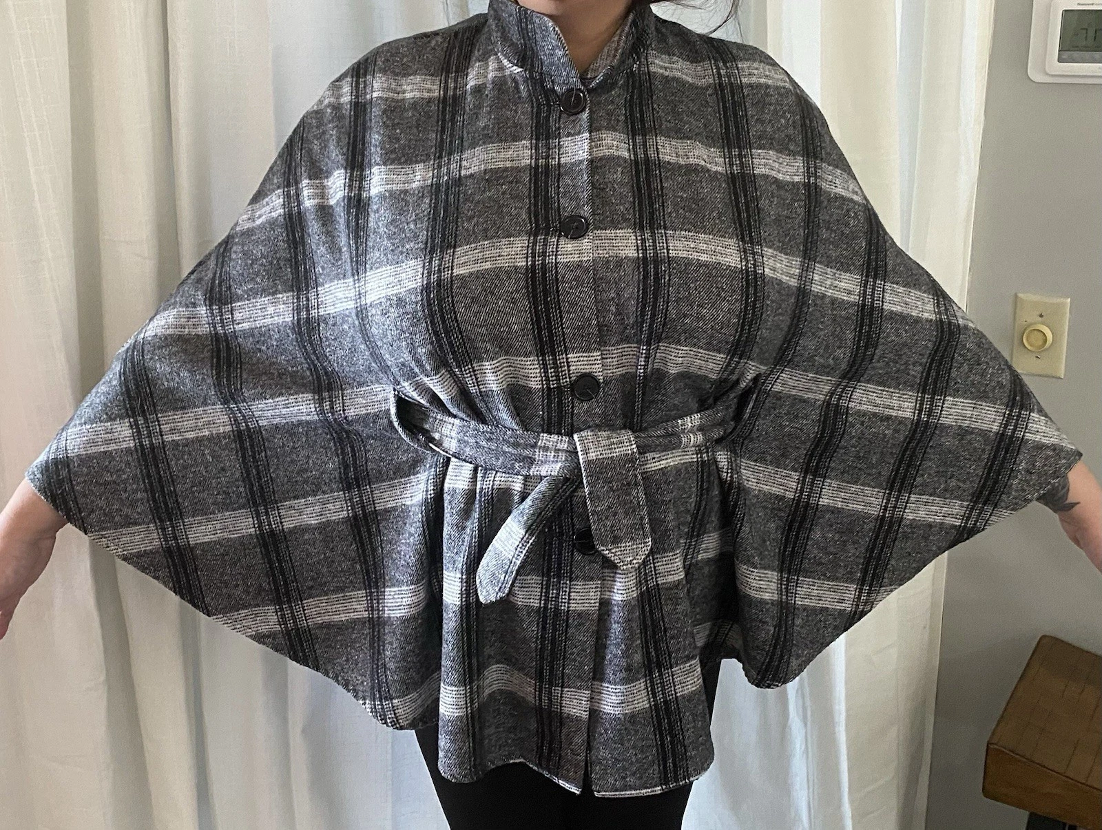 Women’s Gray Plaid Button Up Shawl Cape Poncho Blanket Wrap With Belt.
