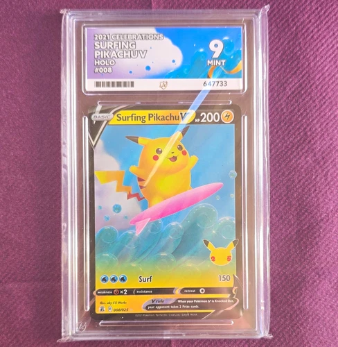 The Pokémon Company Pokémon TCG Surfing Pikachu V 008/025 Holo ACE 9 2021