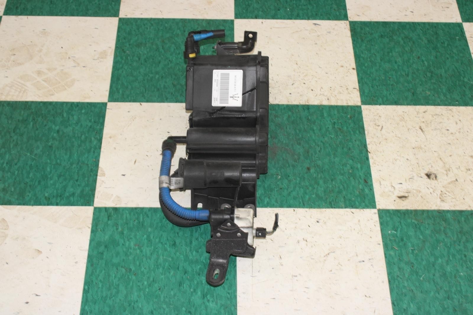 17-24 Ghibli 3.0L Motor Engine EVAP Can Vapor Evaporation Canister Factory OEM