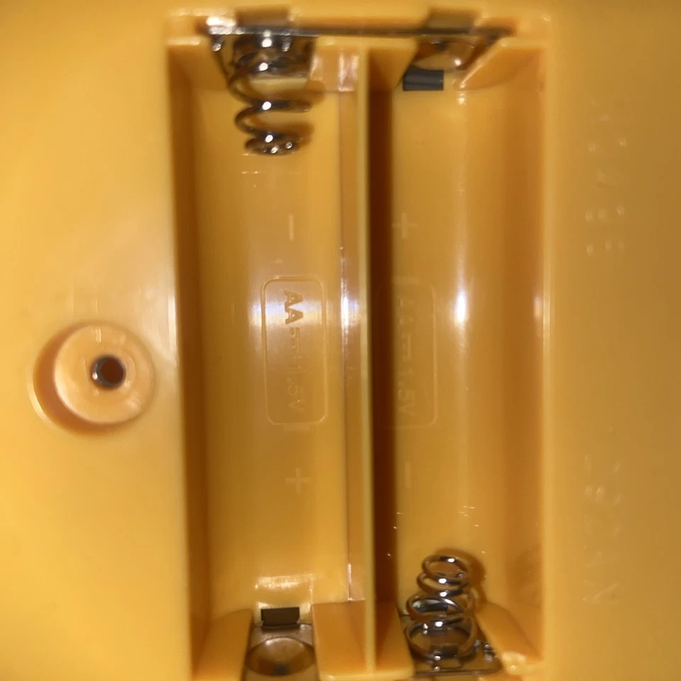 БОЛЬШОЙ ЭКРАН Solitaire электронная портативная игра желтый белый 2008 протестирован и работает - Изображение 4 из 4