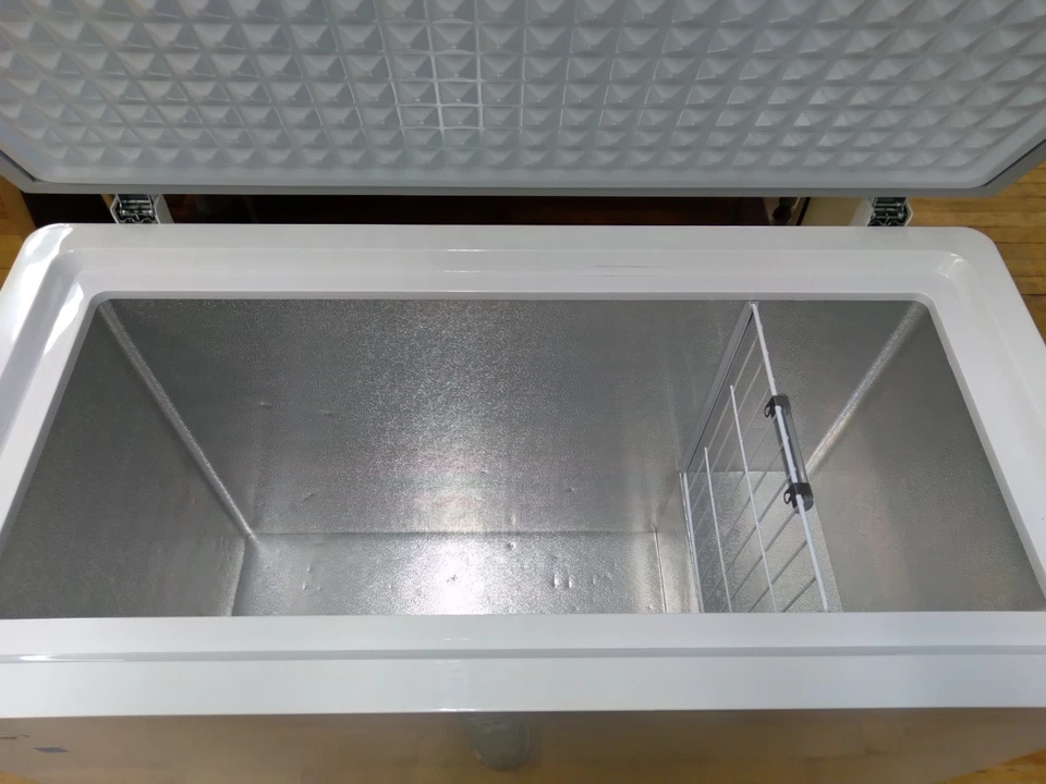 Congelador de pecho grande Danby blanco 7,1 pies cúbicos excelente estado Foto 3 de 4