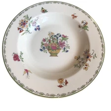 O.P. CO SYRACUSE ROSLYN MULTI COLOR FLOWER BASKET 8 in Soup / Salad  Deep Dish