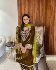 BEAUTIFUL PURE VISCOSE VELVET SALWAR KAMEEZ WITH DUPATTA FOR RECEPTION  PARTY