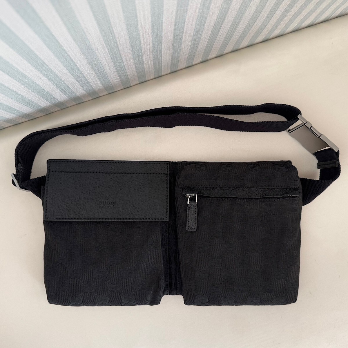 gucci supreme bumbag