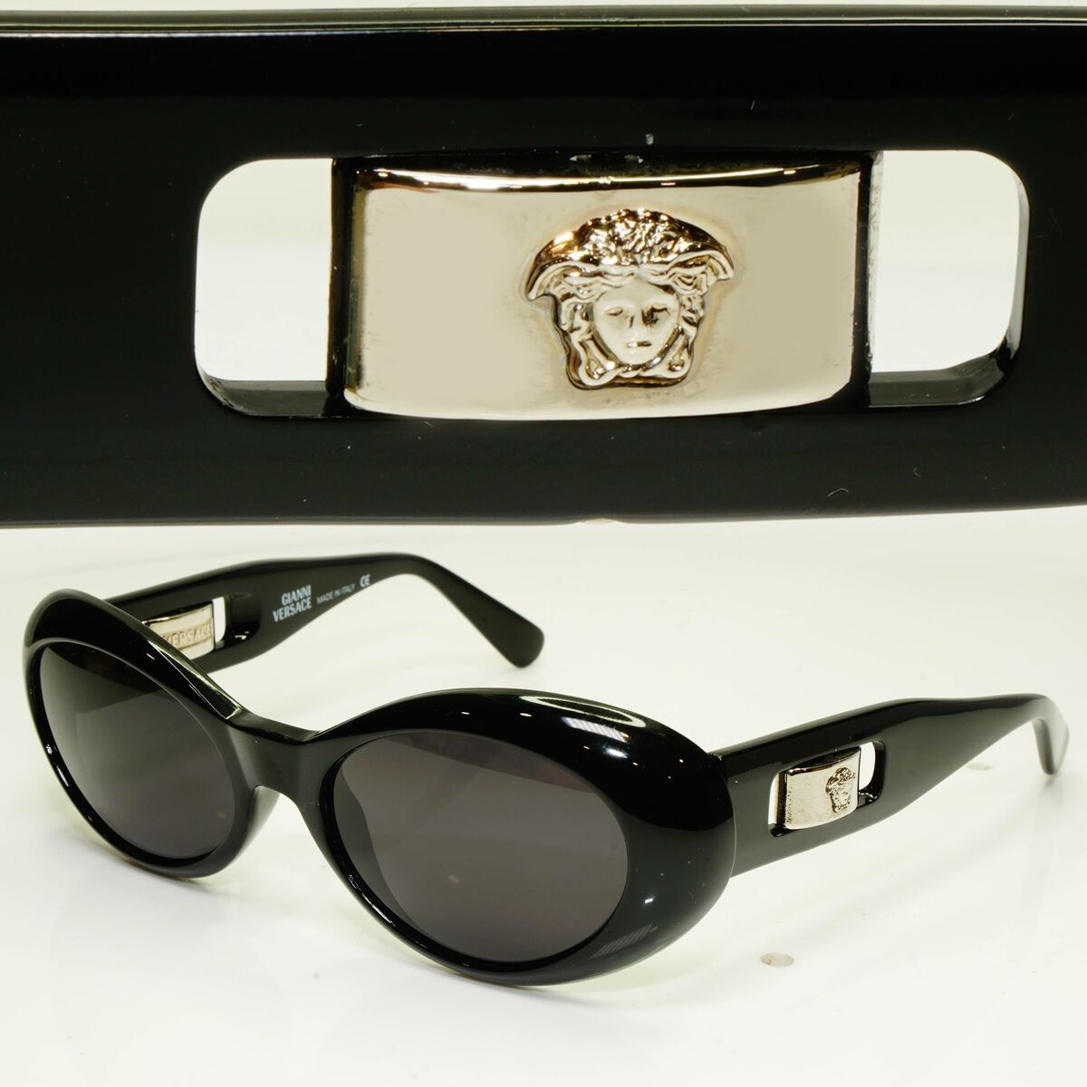 Gianni Versace 1996 Womens Vintage Silver Medusa Sunglasses Gianni Versace 1996 Womens Vintage Silver Medusa Sunglasses