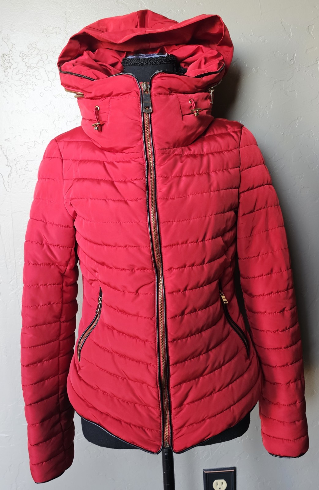ZARA BASIC Women Red Padding Puffer Jacket Hooded… - image 1