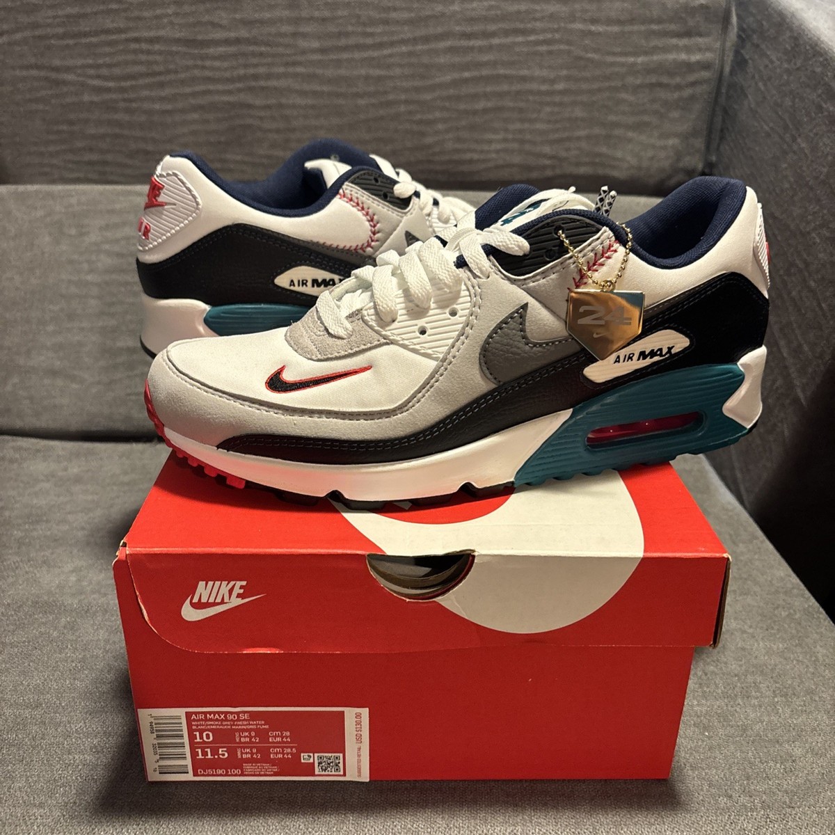 Size 10 - Ken Griffey Jr. x Nike Air Max 90 Backwards Cap  display picture 1