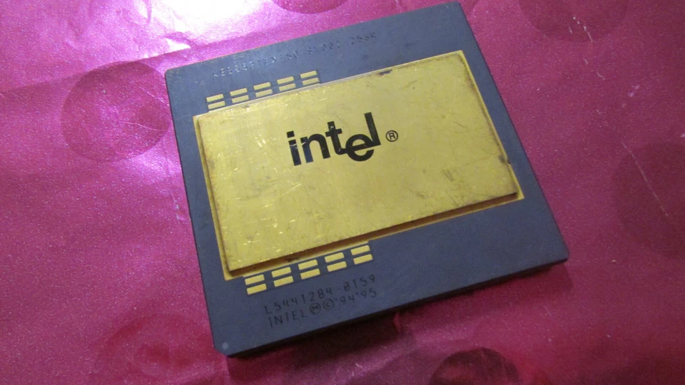 Vintage INTEL Pentium-Pro 150MHz KB80521EX150 SY002 CPU/Processor Gold Old-Logo - Image 2 of 4