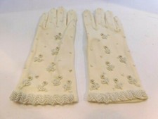 STYLE-RITE LADIES WHITE BEADED STRETCH DRESS GLOVES UNLINED SIZE SMALL