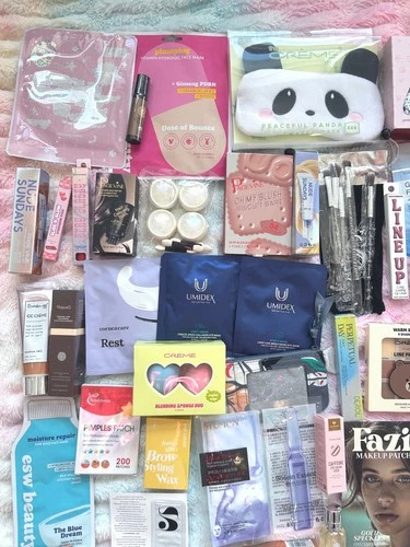 85 Pcs- Skincare Makeup / Wellness/ sample to full size lot #1 image 3