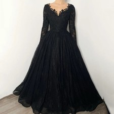 Gothic Wedding Dress Custom V Neck Long Sleeves Applique Sweep Train Back Zipper