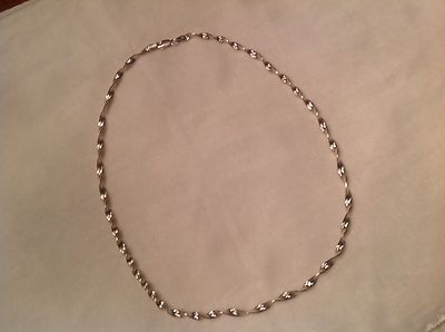 Sterling silver twisted serpentine 18 inch necklace
