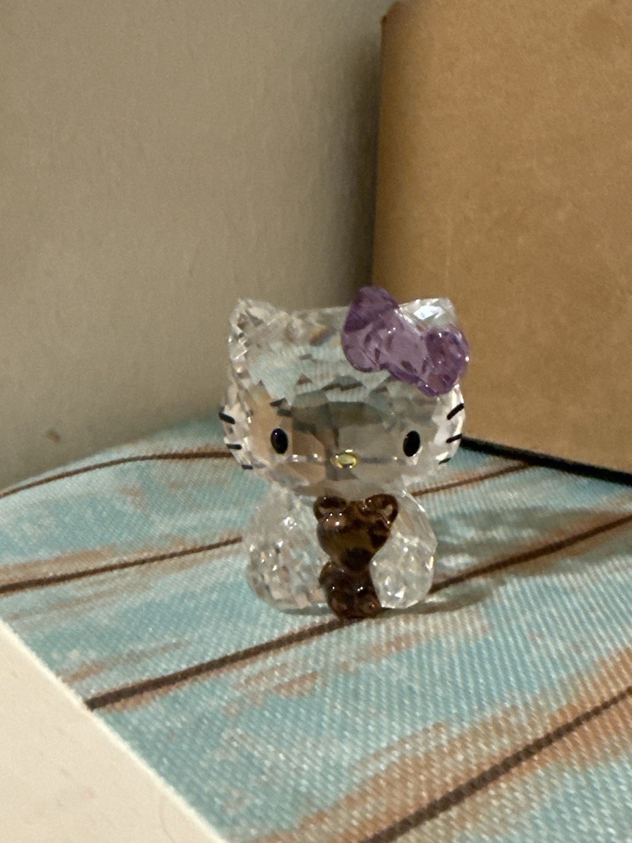 置物 SWAROVSKI HELLO KITTY FAIRLY crystal Swarovski Hello Kitty Fairy Figurine : Amazon.ae: Kitchen